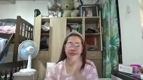 Snapshot of immaculate02 chatting on 02-27-25, 03:04 Immaculate02 online show from 02-27-25, 03:04