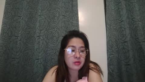 Snapshot of immaculate02 chatting on 02-13-26, 04:36 Immaculate02 online show from 02-13-26, 04:36