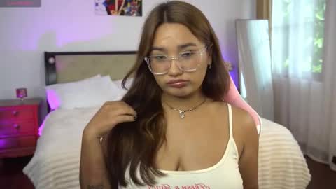 Snapshot of immahawaii chatting on 10-17-25, 04:04 Imma online show from 10-17-25, 04:04