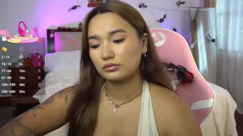 Snapshot of immahawaii chatting on 11-02-25, 03:31 Imma online show from 11-02-25, 03:31