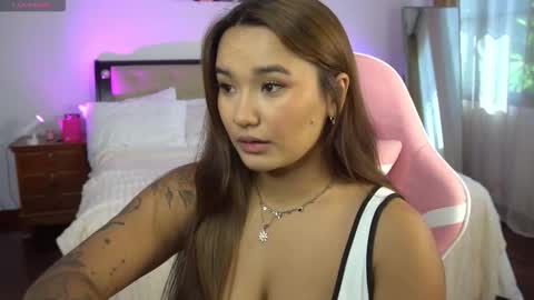 Snapshot of immahawaii chatting on 11-16-25, 03:23 Imma online show from 11-16-25, 03:23