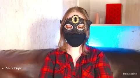 Snapshot of immissamelie chatting on 03-04-26, 01:22 Miss Amelie online show from 03-04-26, 01:22