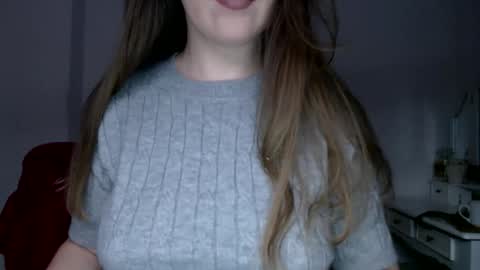 Snapshot of immouss chatting on 11-25-25, 09:59 Pola online show from 11-25-25, 09:59