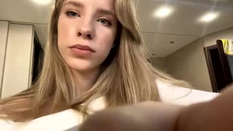 Snapshot of imogensy chatting on 12-03-24, 08:16 my name Imo Fansly online show from 12-03-24, 08:16