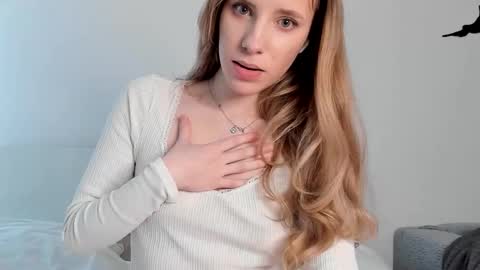 Snapshot of imogensy chatting on 03-11-25, 06:32 my name Imo Fansly online show from 03-11-25, 06:32