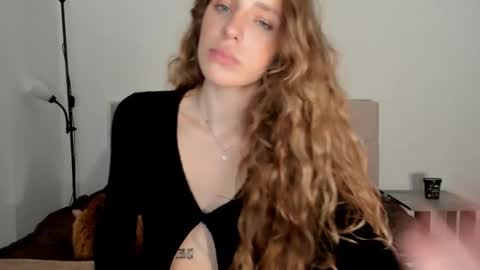 Snapshot of imogensy chatting on 09-09-25, 05:12 my name Imo Fansly online show from 09-09-25, 05:12