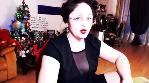 Snapshot of imperatrizasado chatting on 01-07-25, 02:51 Empress online show from 01-07-25, 02:51