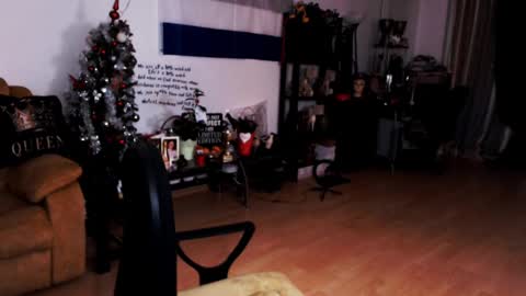 Snapshot of imperatrizasado chatting on 02-27-25, 10:42 Empress online show from 02-27-25, 10:42