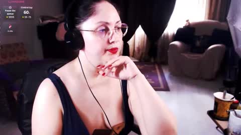 Snapshot of imperatrizasado chatting on 09-09-25, 06:24 Empress online show from 09-09-25, 06:24