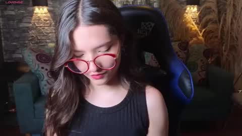 Karen  online show from 11-06-25, 07:37