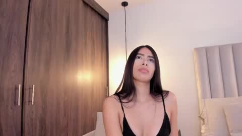 sarah online show from 11-27-25, 06:32