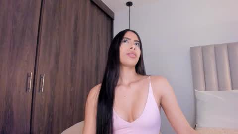 Snapshot of imsaraah chatting on 02-08-26, 09:40 sarah online show from 02-08-26, 09:40