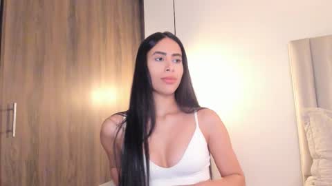 Snapshot of imsaraah chatting on 03-04-26, 11:11 sarah online show from 03-04-26, 11:11