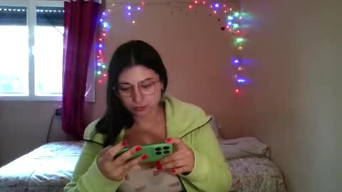 Florencia online show from 04-19-26, 06:21