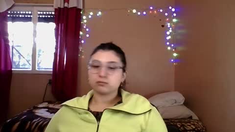 Florencia online show from 05-23-26, 07:29