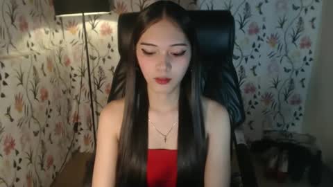 Snapshot of imyourlegalbaby chatting on 03-08-25, 08:55 Aki online show from 03-08-25, 08:55