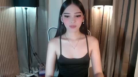 Snapshot of imyourlegalbaby chatting on 11-03-25, 01:51 Aki online show from 11-03-25, 01:51