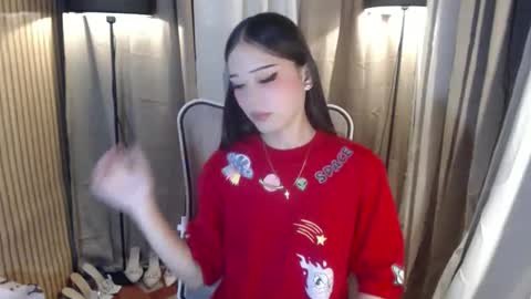 Snapshot of imyourlegalbaby chatting on 12-04-25, 02:54 Aki online show from 12-04-25, 02:54