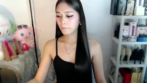 Snapshot of imyourlegalbaby chatting on 04-26-26, 09:40 Aki online show from 04-26-26, 09:40