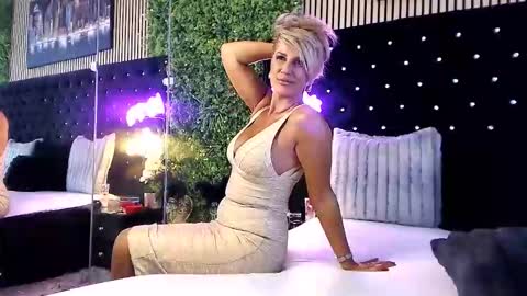 Snapshot of inanna_ishtar1 chatting on 10-12-25, 09:30 inanna_ishtar1 online show from 10-12-25, 09:30