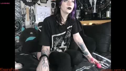 Inarafoxx online show from 02-20-25, 03:23