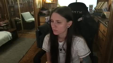 Carter online show from 06-17-26, 01:52
