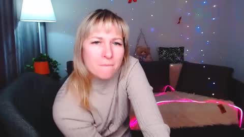 incredible_ariela online show from 02-26-25, 12:03