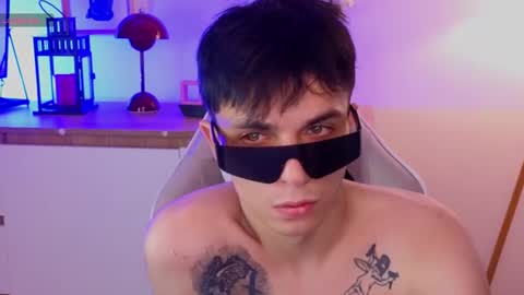 Snapshot of incub_ chatting on 07-11-26, 03:48 incub_ online show from 07-11-26, 03:48