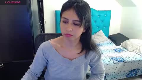 incubus_couple1 online show from 02-23-25, 10:42