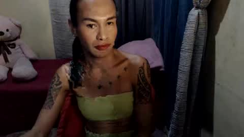 Snapshot of indaypakay_ts chatting on 06-10-26, 05:56 Pakay online show from 06-10-26, 05:56