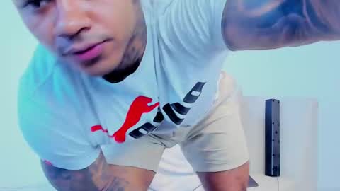 Jacobo online show from 10-10-25, 01:48