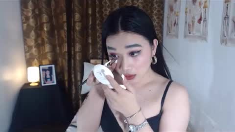 indestructabletrixie online show from 01-08-25, 04:02