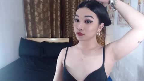 indestructabletrixie online show from 01-24-25, 06:25