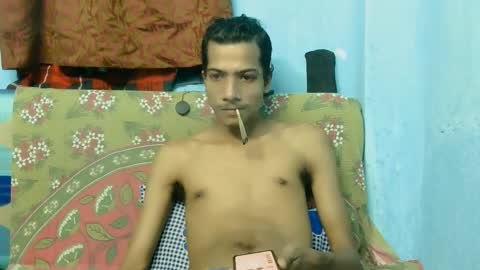Snapshot of indian_bengali_boy chatting on 09-11-25, 11:32 Suman Leo online show from 09-11-25, 11:32