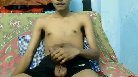 Snapshot of indian_bengali_boy chatting on 09-11-25, 11:38 Suman Leo online show from 09-11-25, 11:38