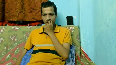 Snapshot of indian_bengali_boy chatting on 09-14-25, 07:57 Suman Leo online show from 09-14-25, 07:57