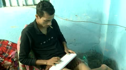 Snapshot of indian_bengali_boy chatting on 10-03-25, 06:49 Suman Leo online show from 10-03-25, 06:49