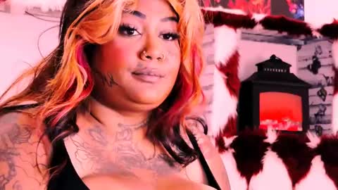 Snapshot of indian_dreamgirl chatting on 12-18-24, 11:24 Bella Ambrosia online show from 12-18-24, 11:24