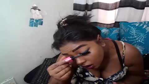 Snapshot of indian_firexx chatting on 02-19-26, 06:31 Tanya online show from 02-19-26, 06:31