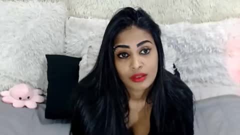 Jazmin online show from 05-15-26, 11:01