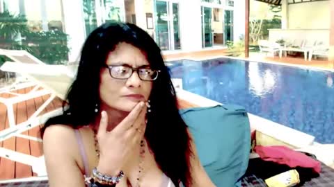 Snapshot of indianallure chatting on 01-25-25, 10:19 Femiez online show from 01-25-25, 10:19