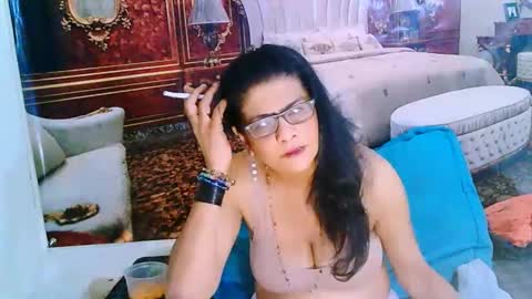 Snapshot of indianallure chatting on 02-01-25, 05:28 Femiez online show from 02-01-25, 05:28