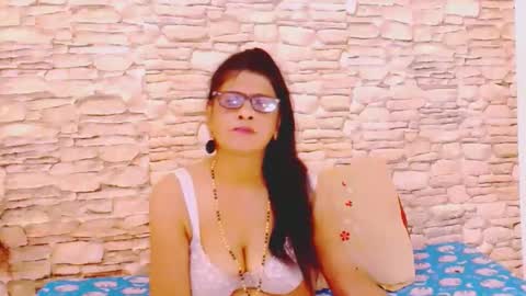 Snapshot of indianallure chatting on 03-12-25, 05:46 Femiez online show from 03-12-25, 05:46