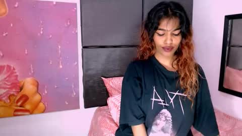 Snapshot of indianangelx chatting on 12-15-25, 09:24 indianangelx online show from 12-15-25, 09:24