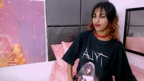 Snapshot of indianangelx chatting on 01-16-26, 09:35 indianangelx online show from 01-16-26, 09:35