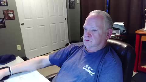 Papa online show from 11-17-25, 12:11