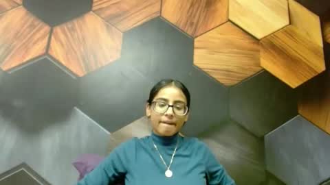 Snapshot of indianarmani chatting on 01-26-25, 11:17 Armani online show from 01-26-25, 11:17