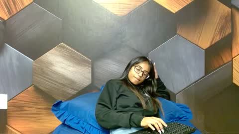 Snapshot of indianarmani chatting on 02-01-25, 06:10 Armani online show from 02-01-25, 06:10