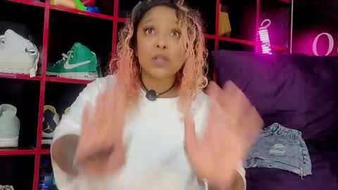 Snapshot of indianbeauty27_ chatting on 07-18-26, 06:23 Nikki online show from 07-18-26, 06:23