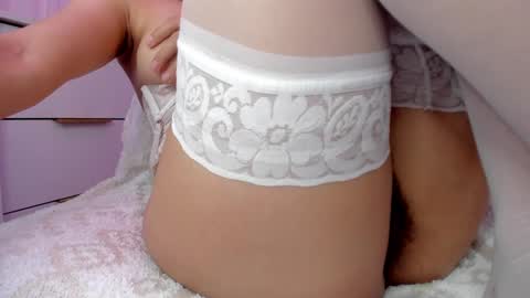 Snapshot of indiancutie_ chatting on 12-27-24, 11:10 MIA online show from 12-27-24, 11:10